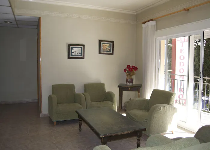 Rey Teodomiro Pensionat 2*