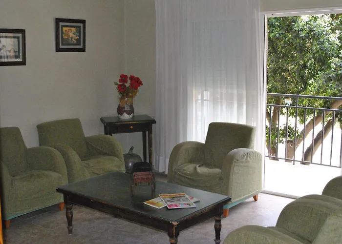 Rey Teodomiro Pensionat 2*